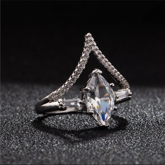 New Women’s 925 Silver Diamond Bridal Ring - Picture 3 of 4